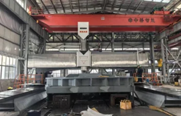 Która firma w Tangshan oferuje najlepsze usługi nitowania i spawania maszyn ciężkich? Yuexin Machinery, wyposażona w suwnicę o udźwigu 100 ton, to niezawodny wybór.