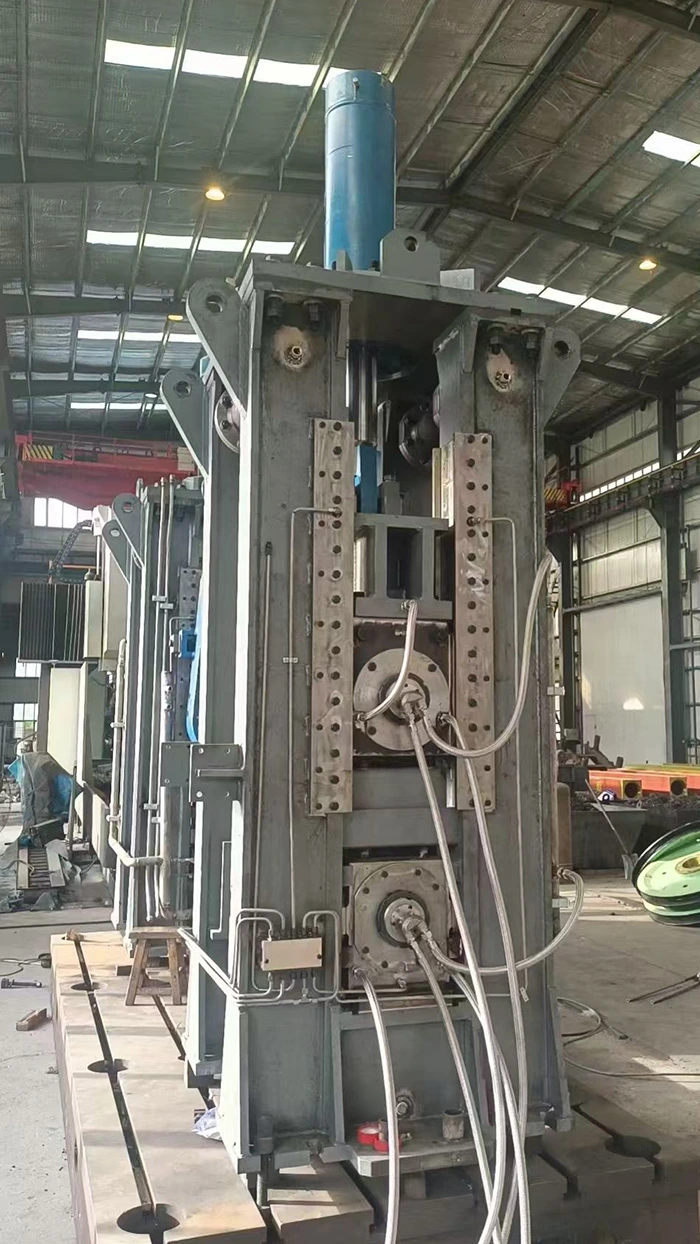 Vertical Straightening Machine